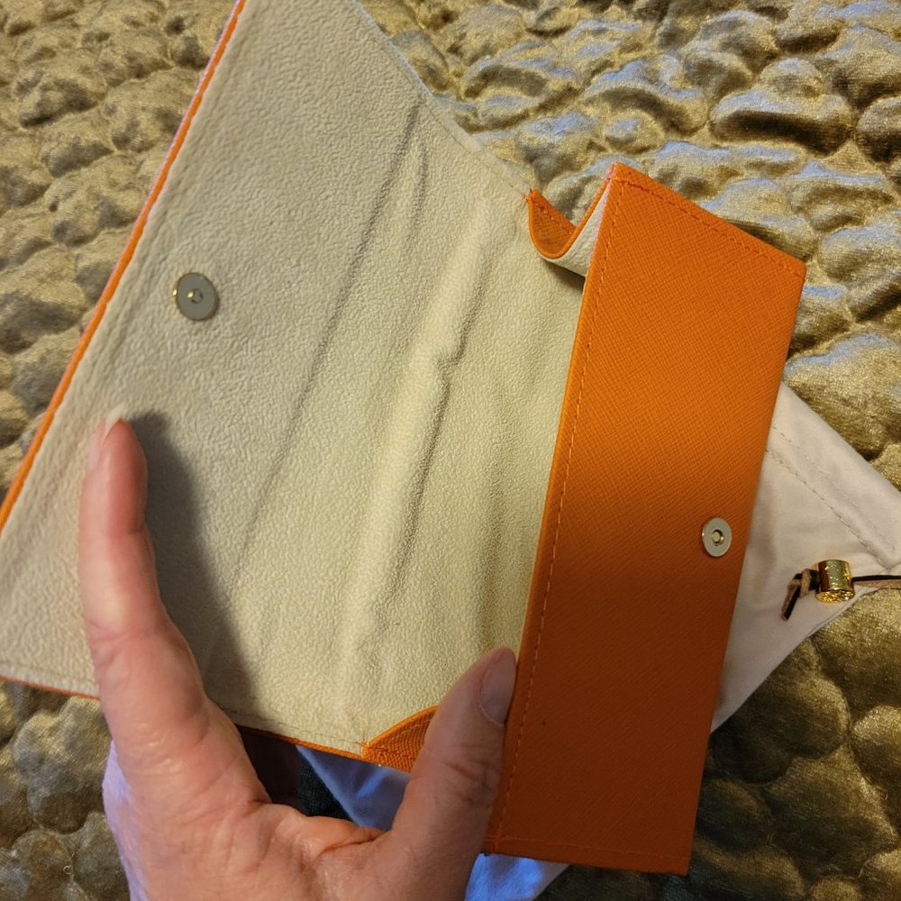 Tory Burch Saffiano Orange Sunglass Case 🍊 - Picture 2 of 7